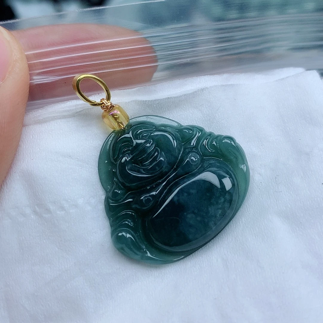 翡翠颈饰未镶嵌手串