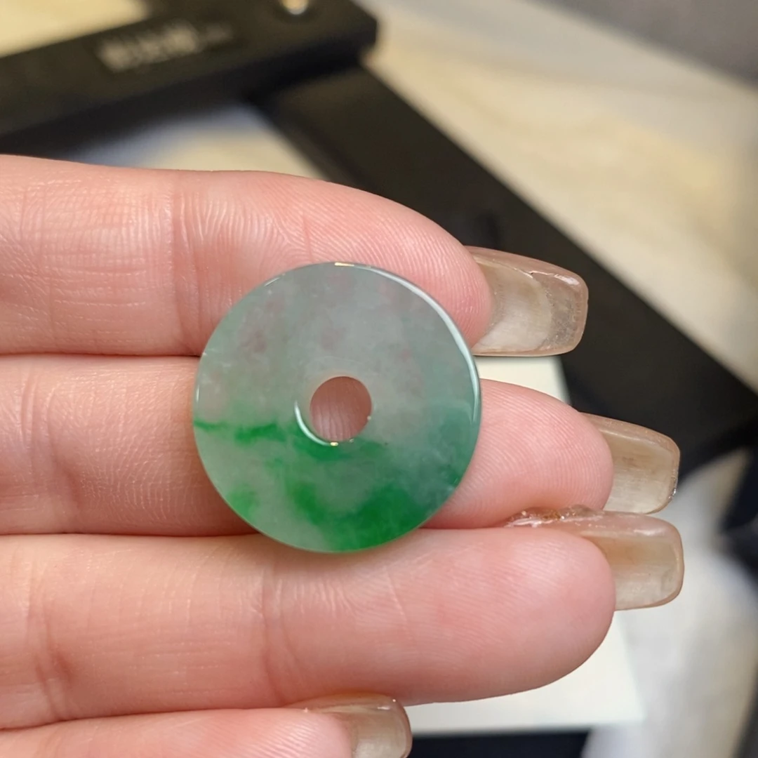 翡翠颈饰未镶嵌怀古扣（21-5.2）