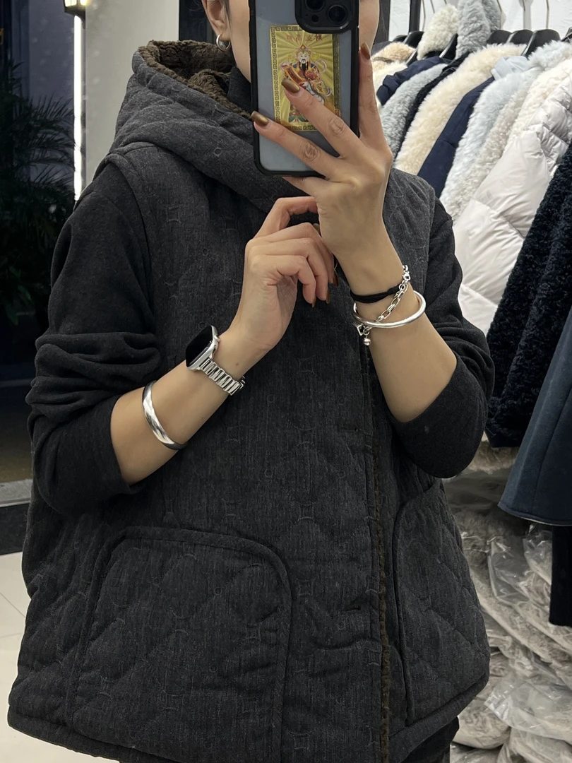 两面穿糕糕毛马甲