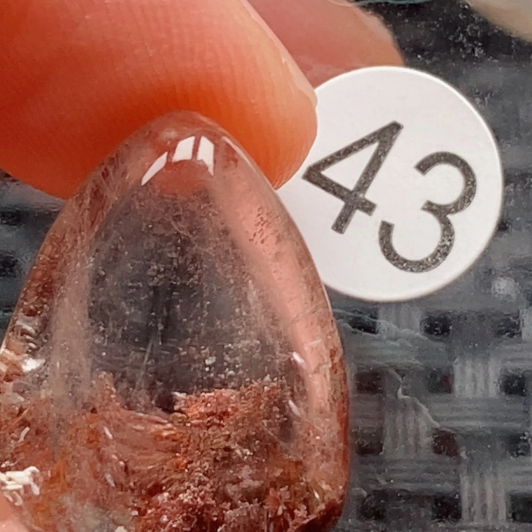 未镶嵌颈饰水晶眼*