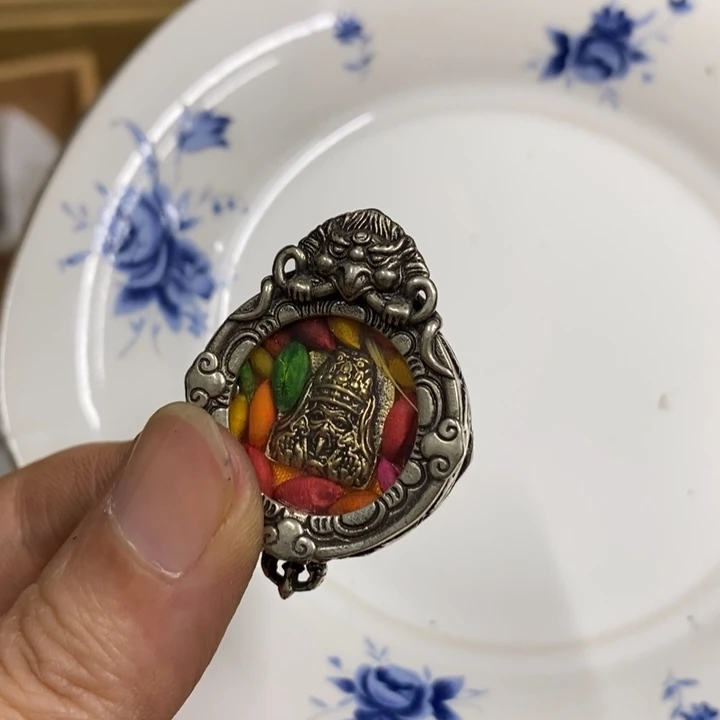 瓷中古工艺品一件