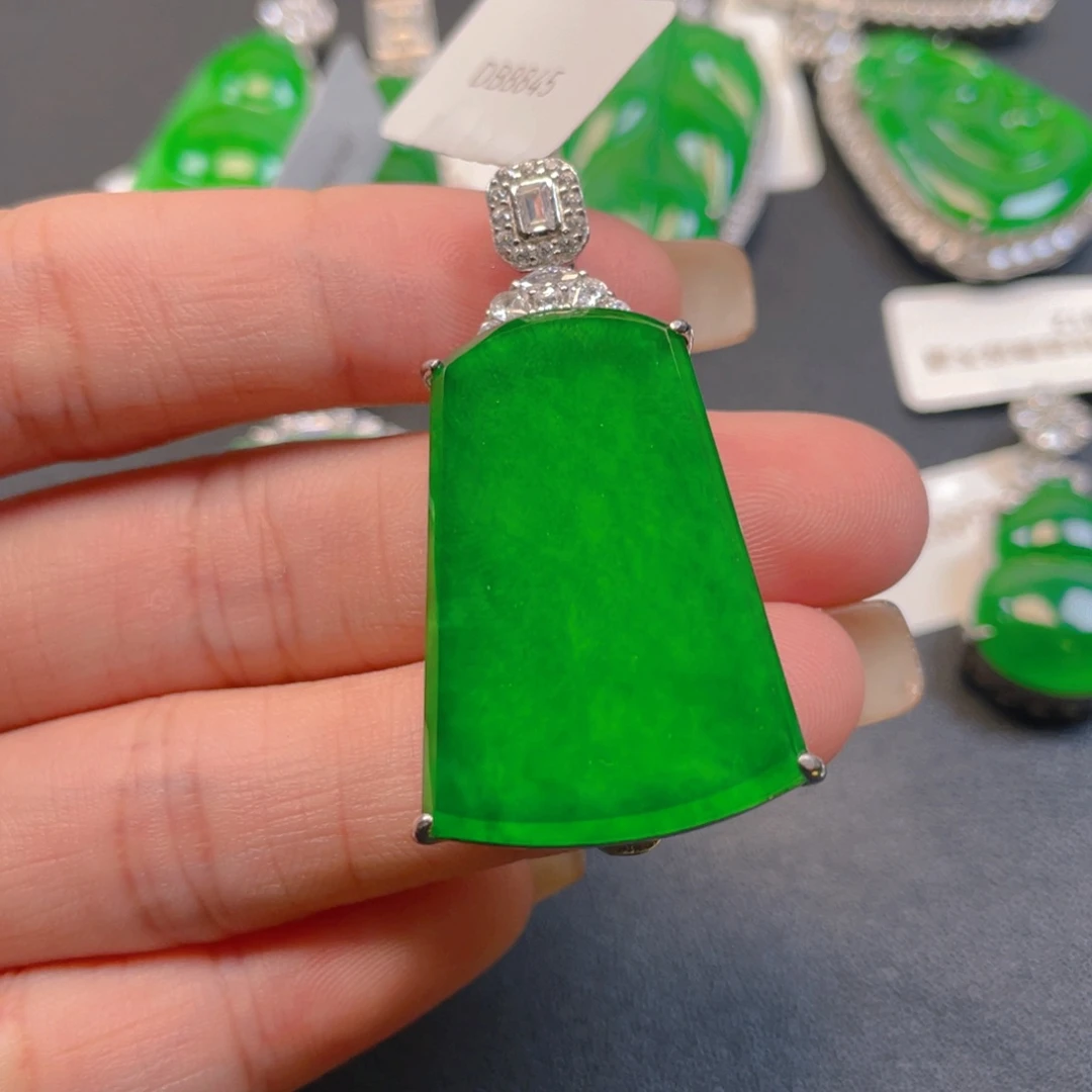 翡翠银S925镶嵌颈饰