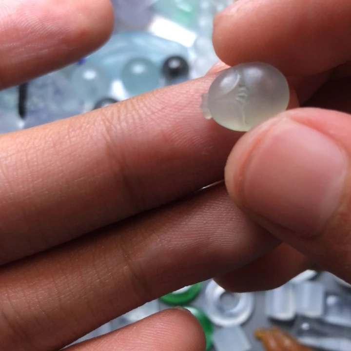 定制翡翠未镶嵌挂件