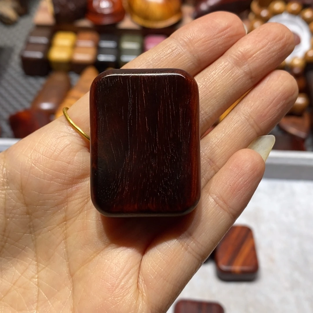 大***岳檀香紫檀（小叶紫檀）