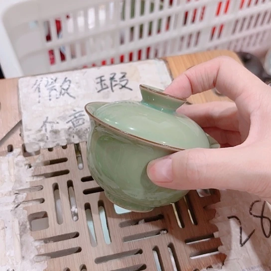 微瑕介意的勿拍，喜欢再下单，谢谢支持