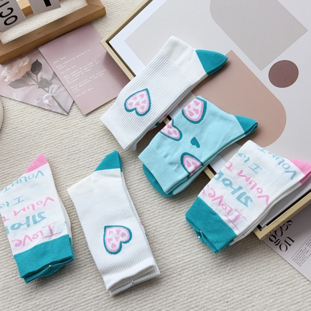 WS079 五双女袜少女多巴胺青春休闲中筒袜