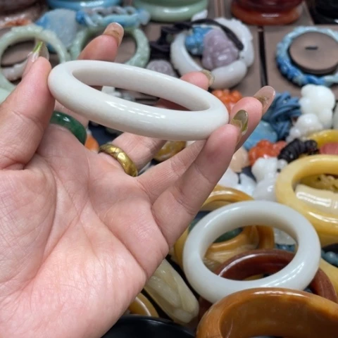 合金石英质玉（黄龙玉）手链燕*