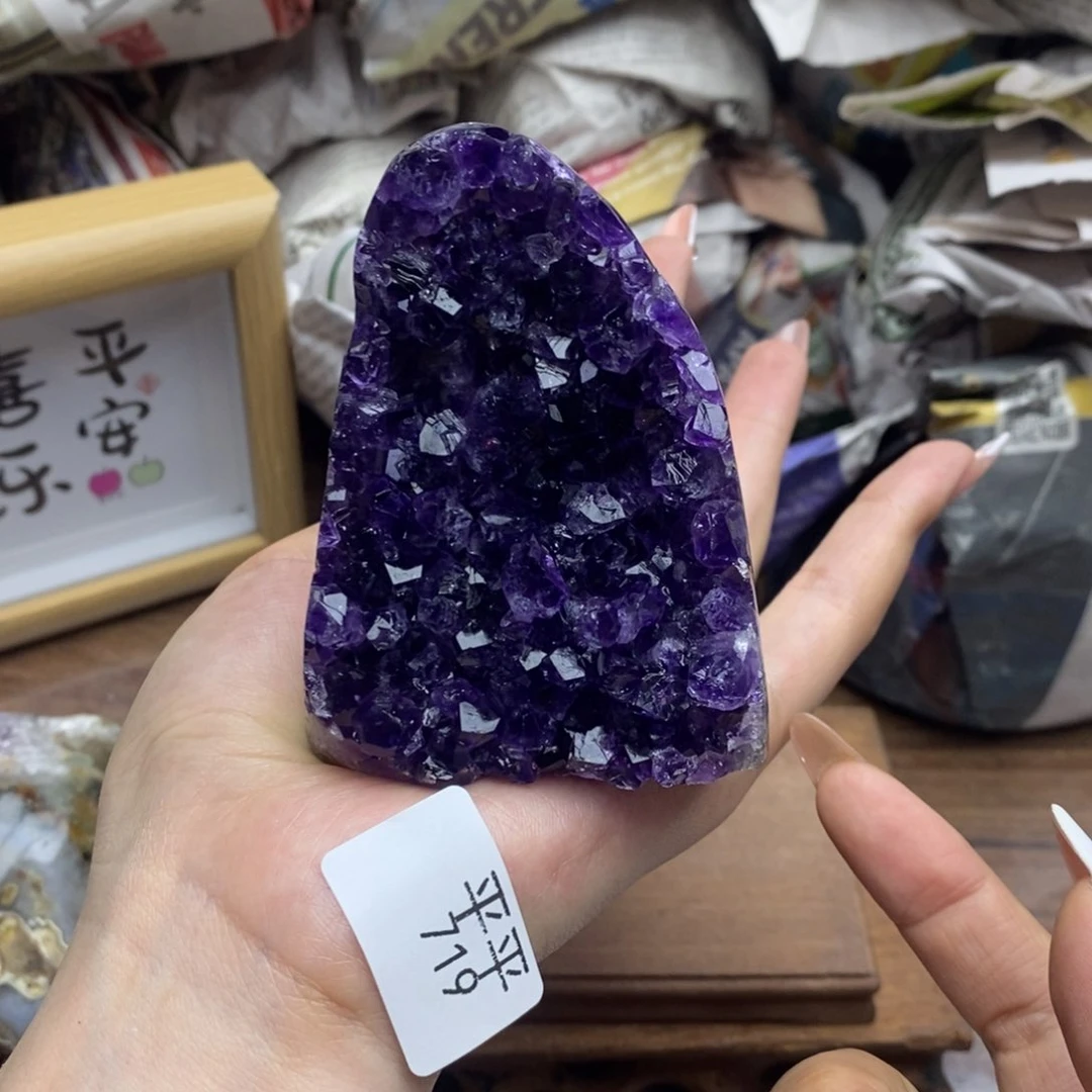 乌拉圭未镶嵌紫晶