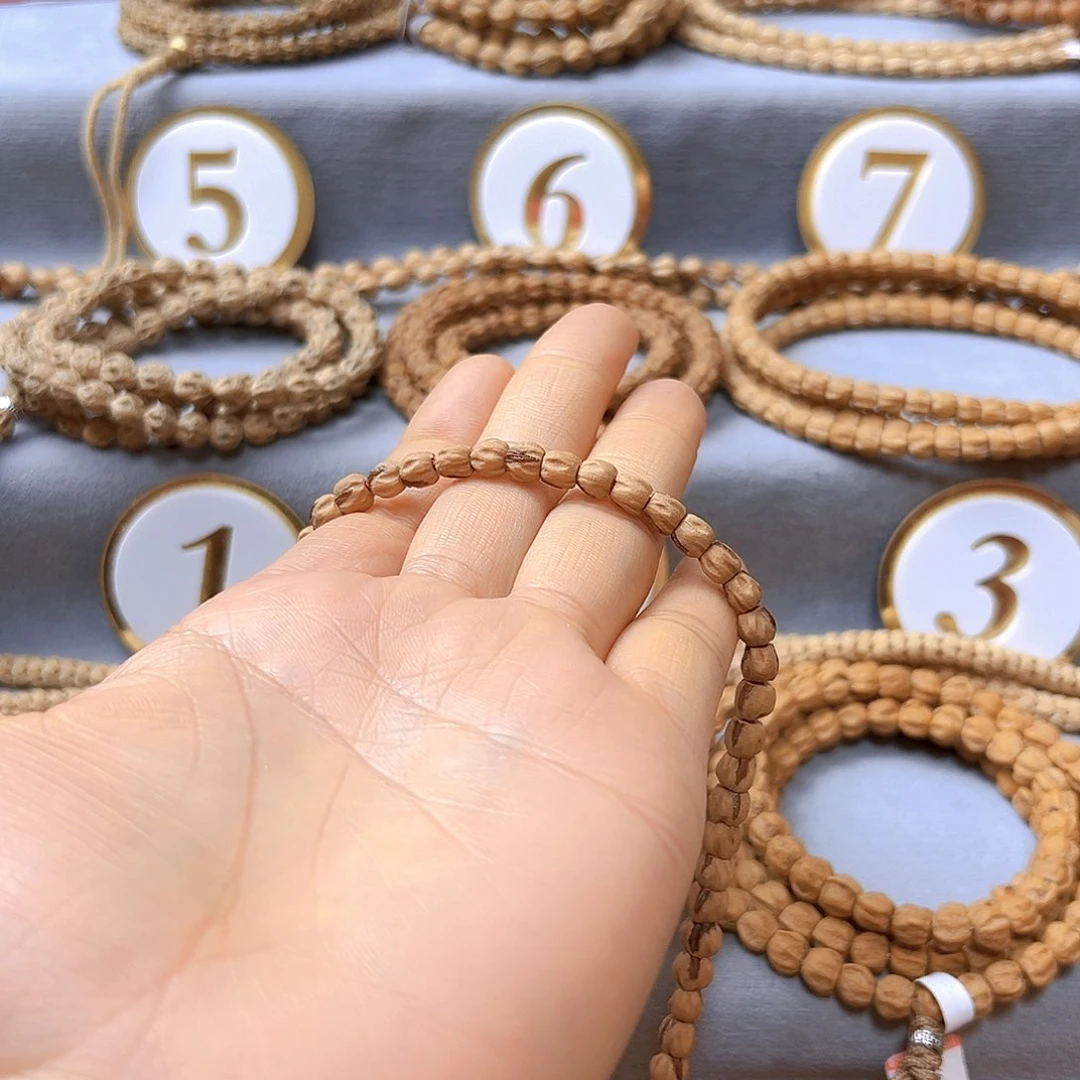 柏香籽/百香籽手串塑**员