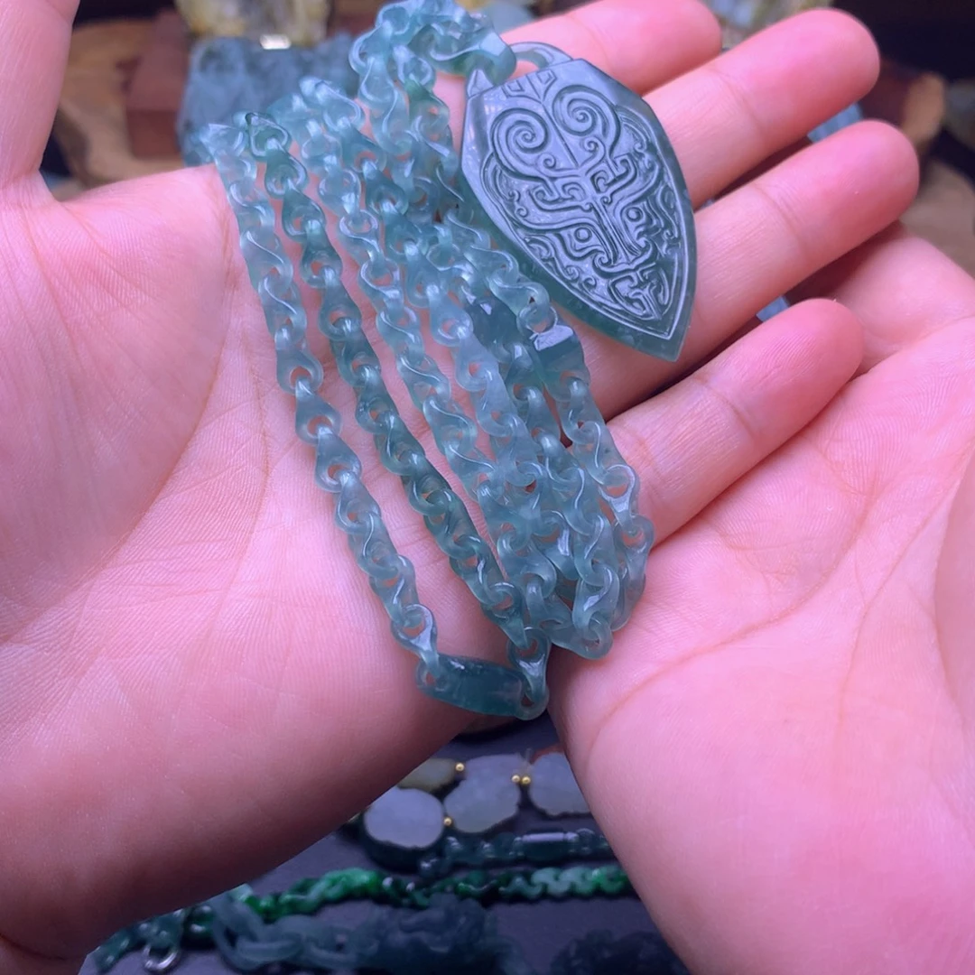 先***c定制翡翠未镶嵌翡翠