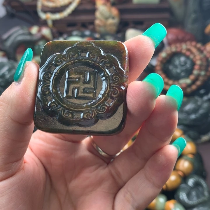 岫岩河磨玉（透闪石质玉）把件未镶嵌