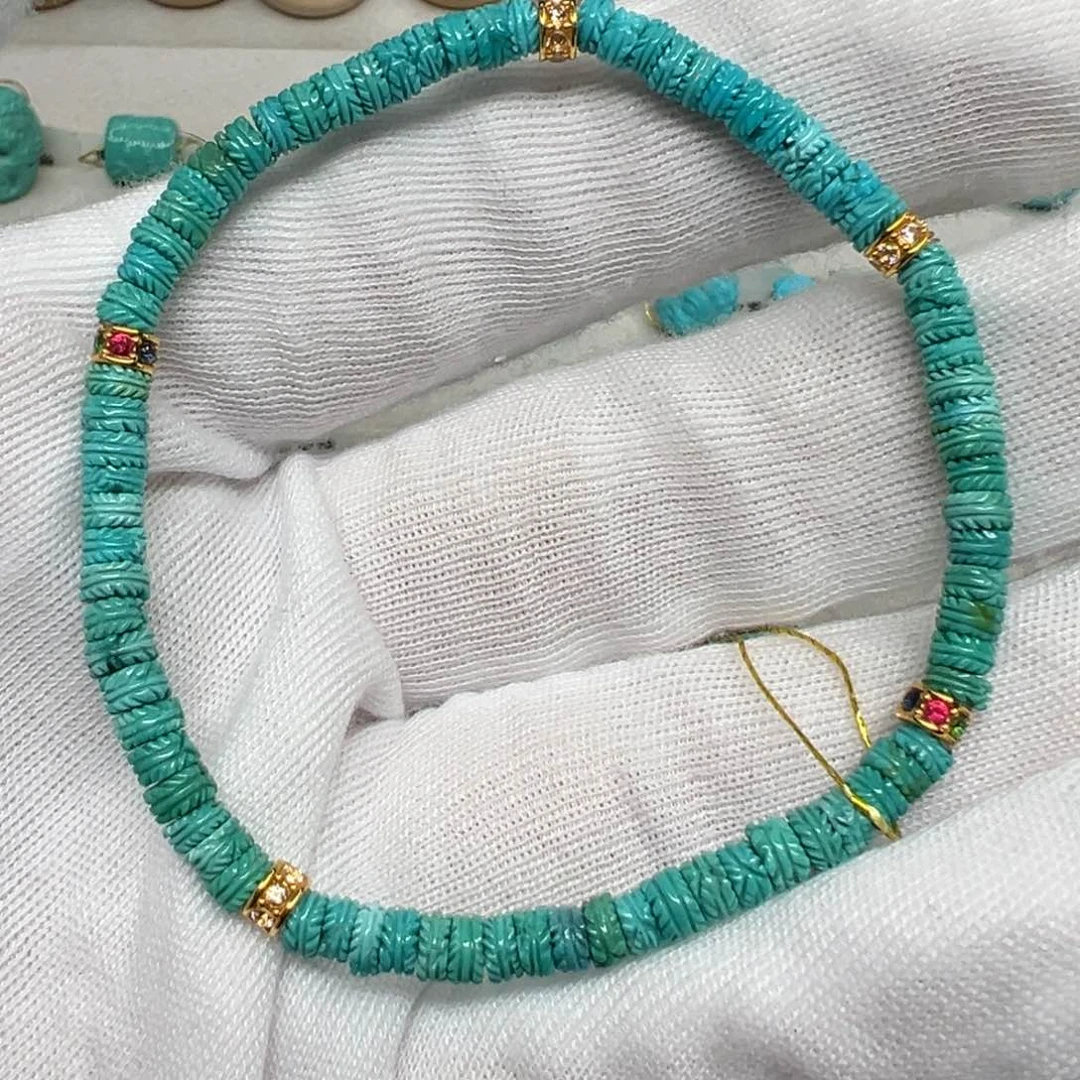 绿松石配饰未镶嵌