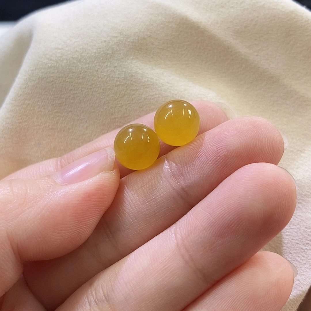 翡翠未镶嵌颈饰冰黄珠珠