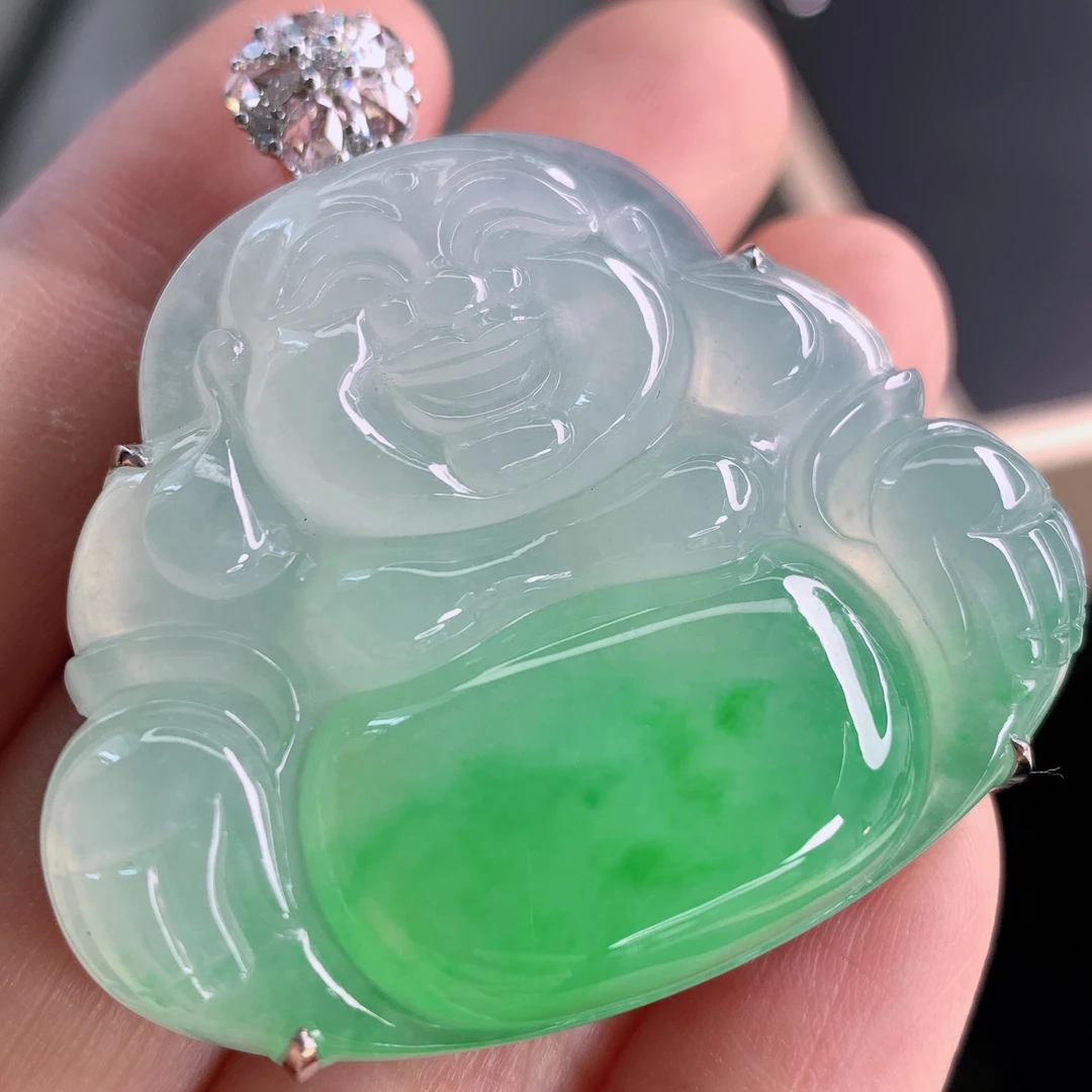 天然缅甸A货翡翠冰种飘阳绿大气弥勒佛镶嵌18K金吊坠精美冰透时尚