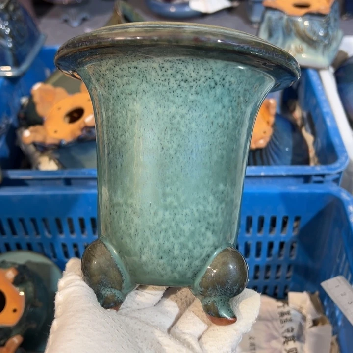 当代艺术花盆艺术作品