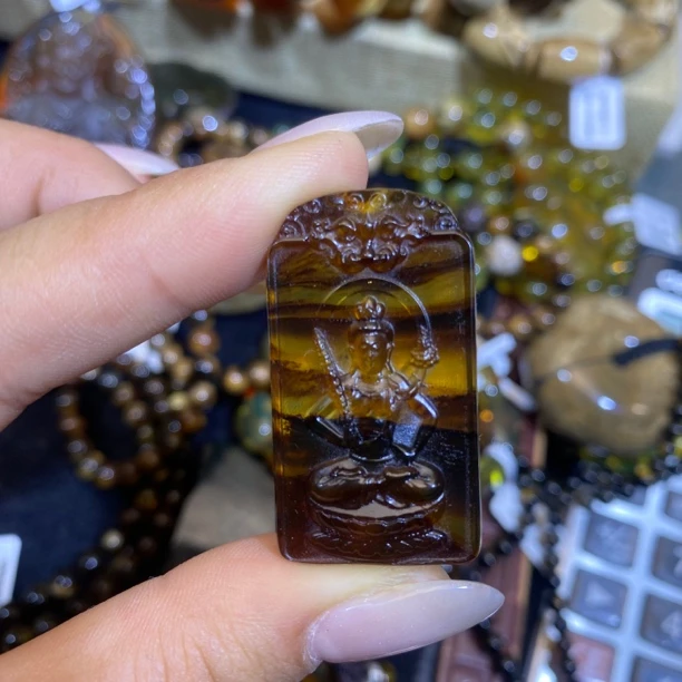 天然缅甸琥珀虚空藏吊坠