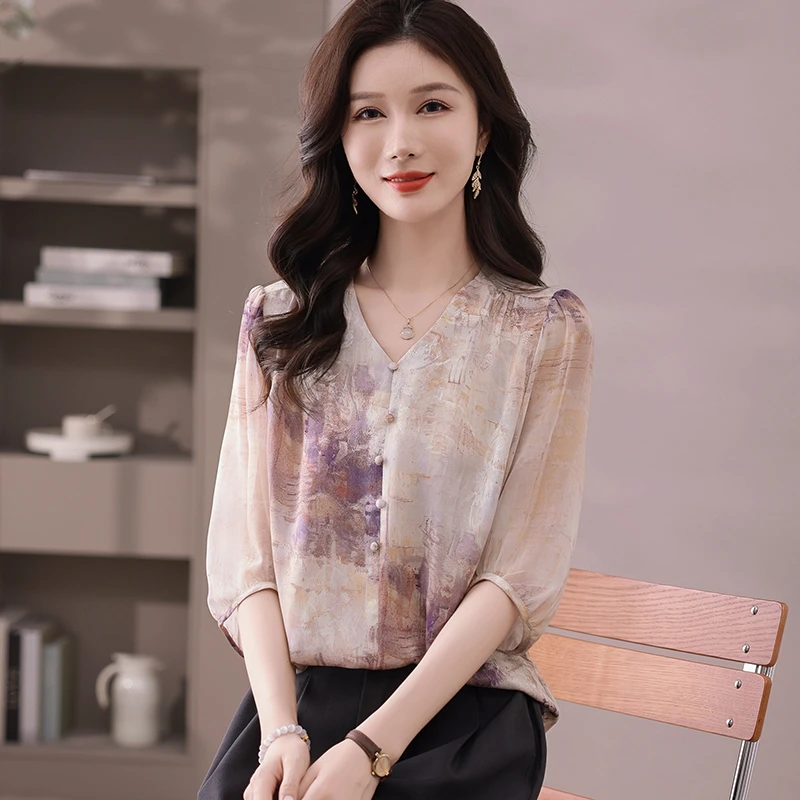 夏装新款仿真丝小衫年轻妈妈宽松气质上衣洋气时尚透气薄显瘦T恤