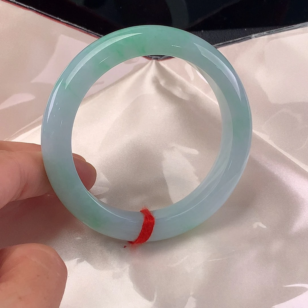 翡翠手镯未镶嵌天然缅甸翡翠手镯