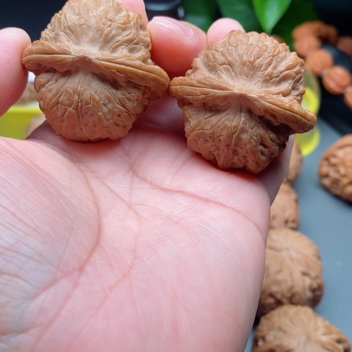 把件文玩核桃血麒麟