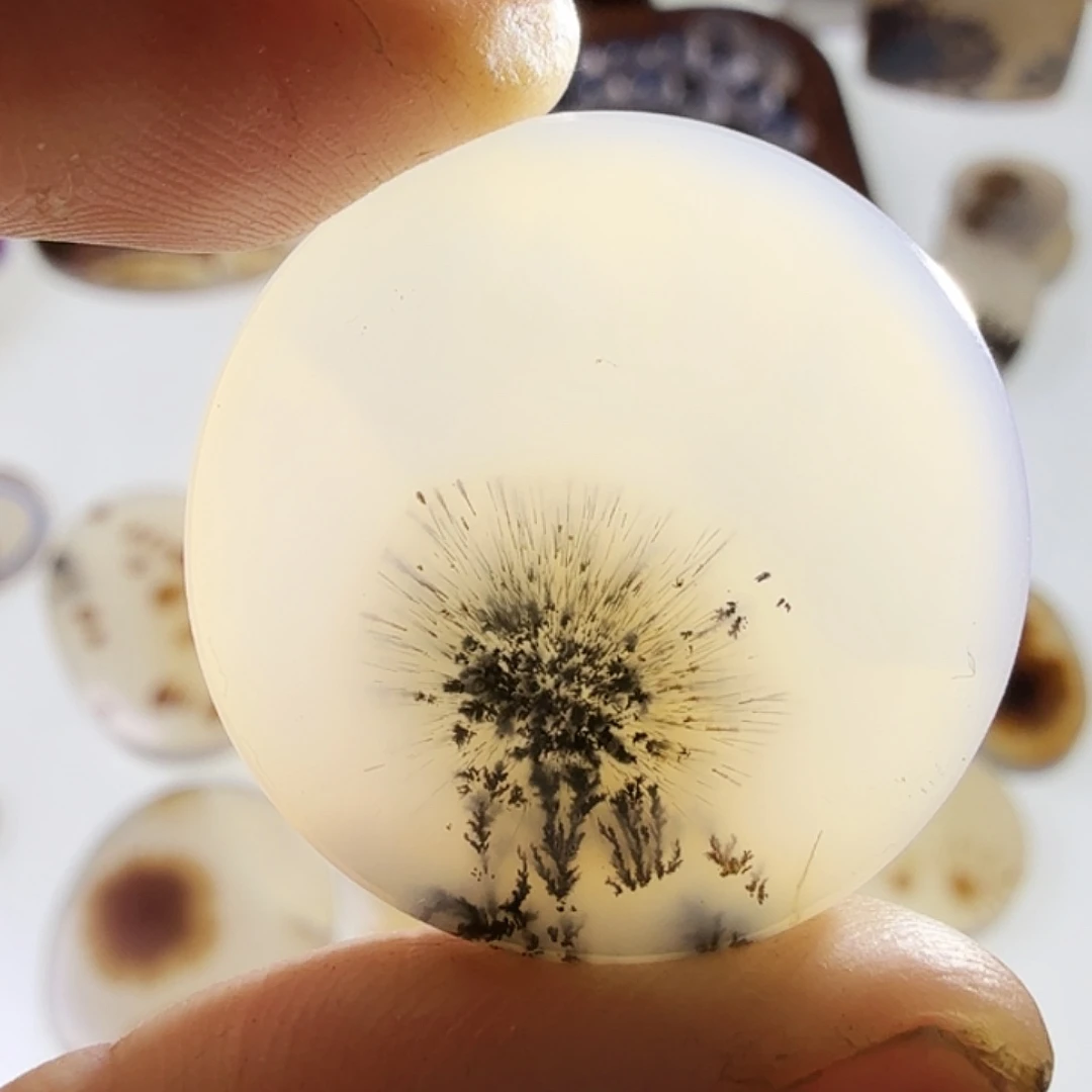 玛瑙/玉髓未镶嵌珠宝半成品