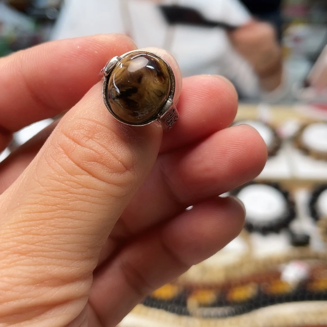 Z***清琥珀未镶嵌裸石大