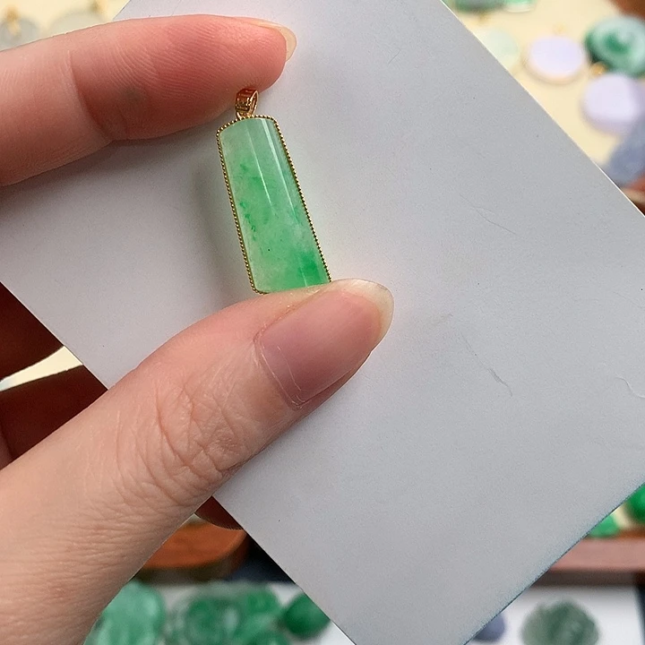 翡翠18K金镶嵌颈饰764357788