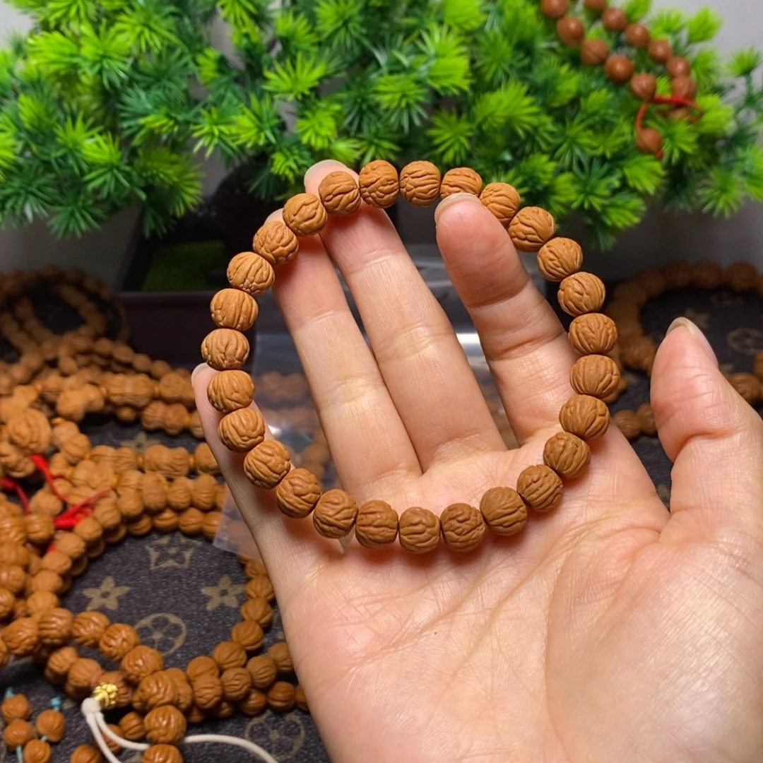 1***0桃核吊坠秦岭龙纹桃核