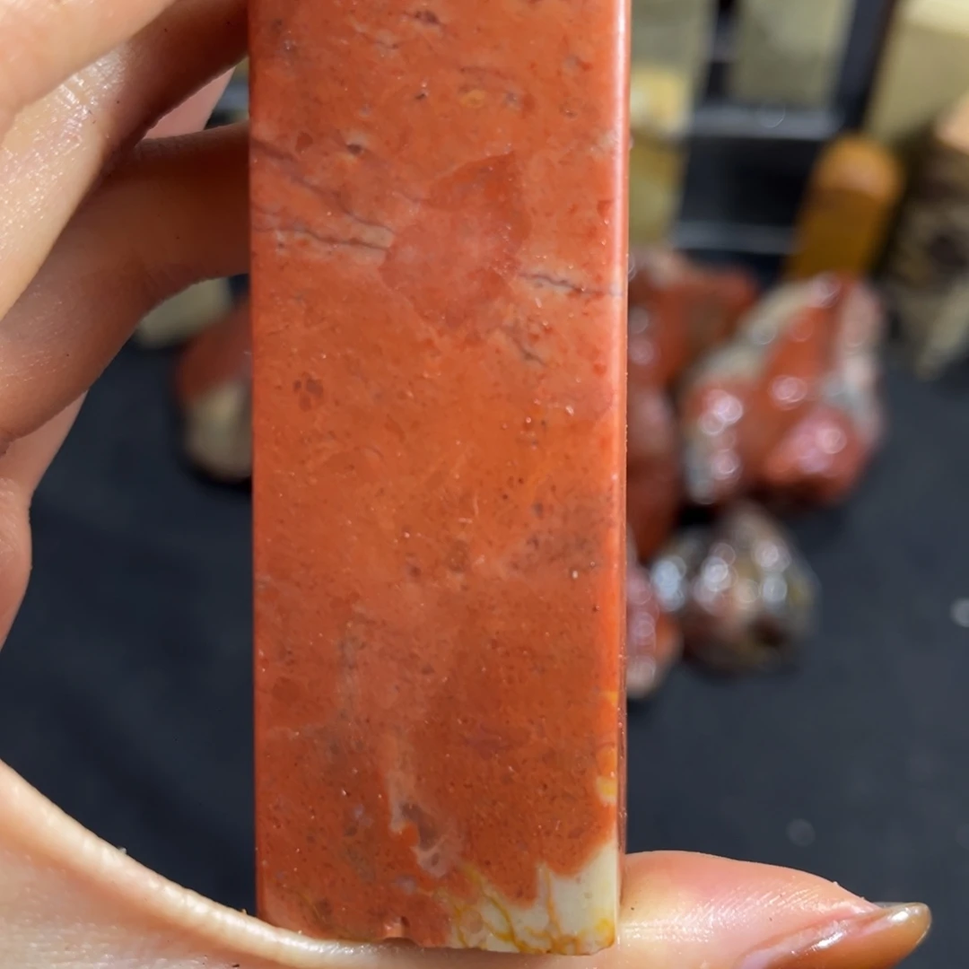 宝***润大叶紫檀（黑酸枝木类）寿山石