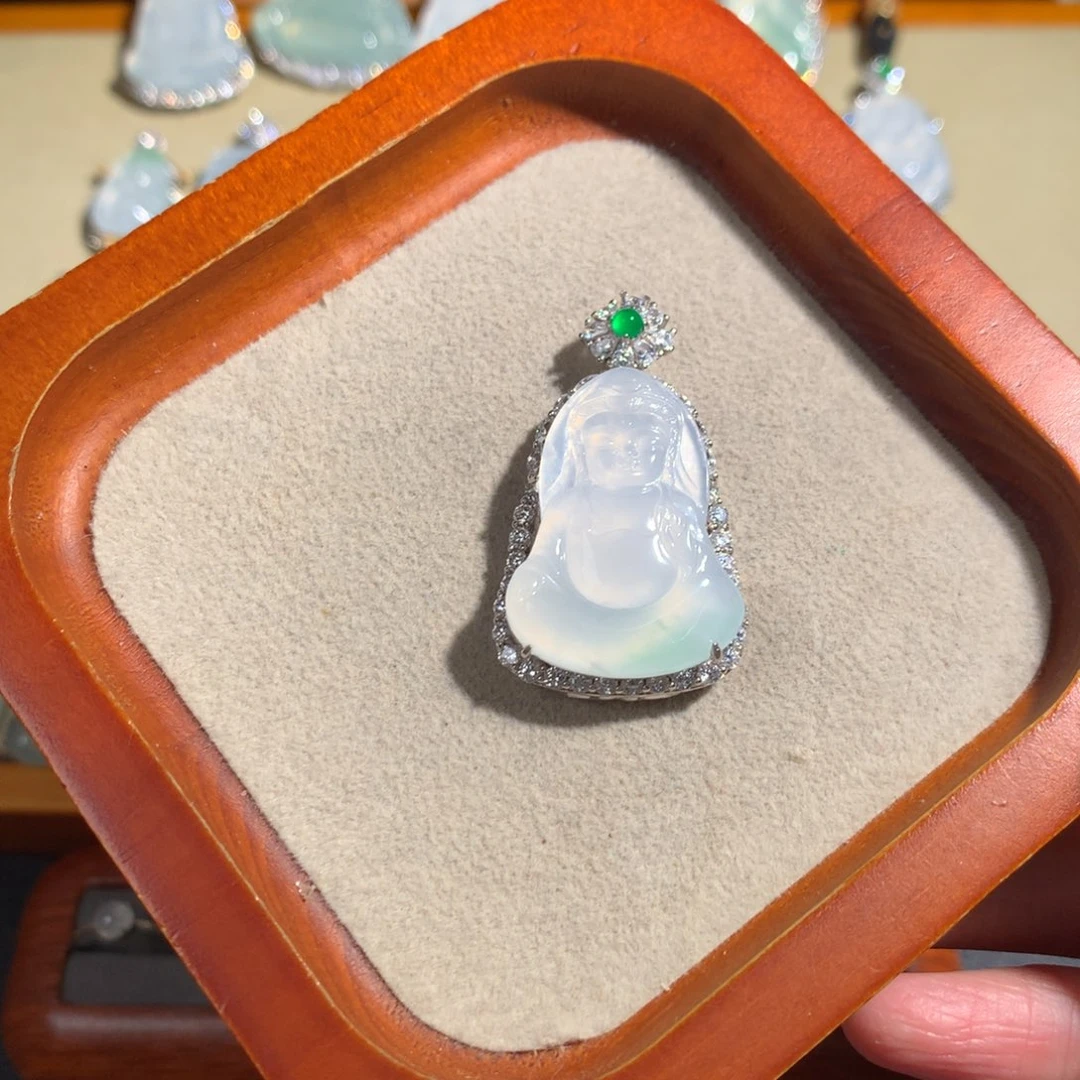 葡***儿翡翠银S925镶嵌颈饰宝宝观音