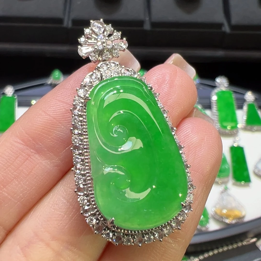 翡翠颈饰18K金镶嵌收到货48小时鉴赏期