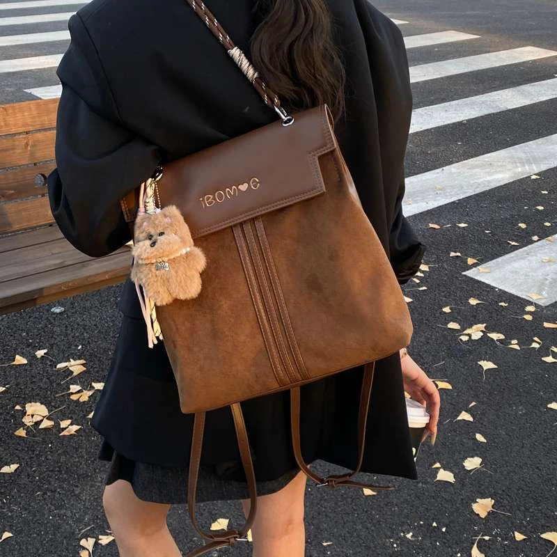 稻草人【清仓】超火复古双肩包女2025秋冬新款学生上课通勤书包户