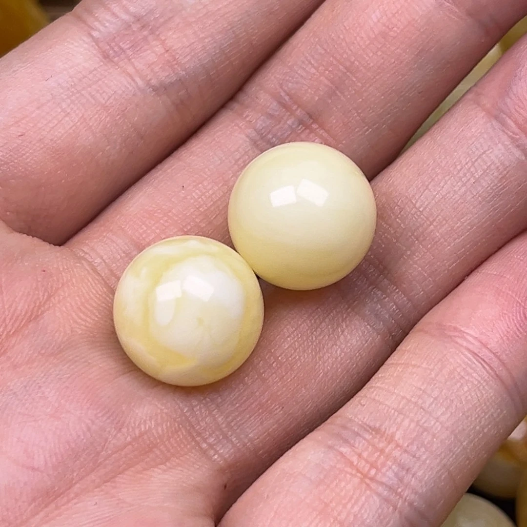 琥珀裸石未镶嵌阿*