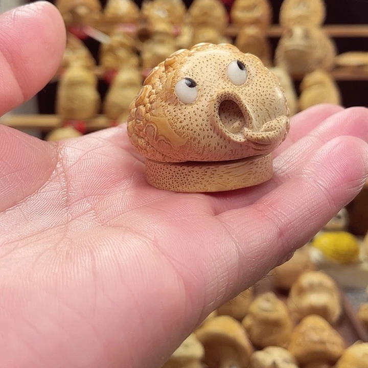 飞***鱼竹竹根雕金蟾手把件