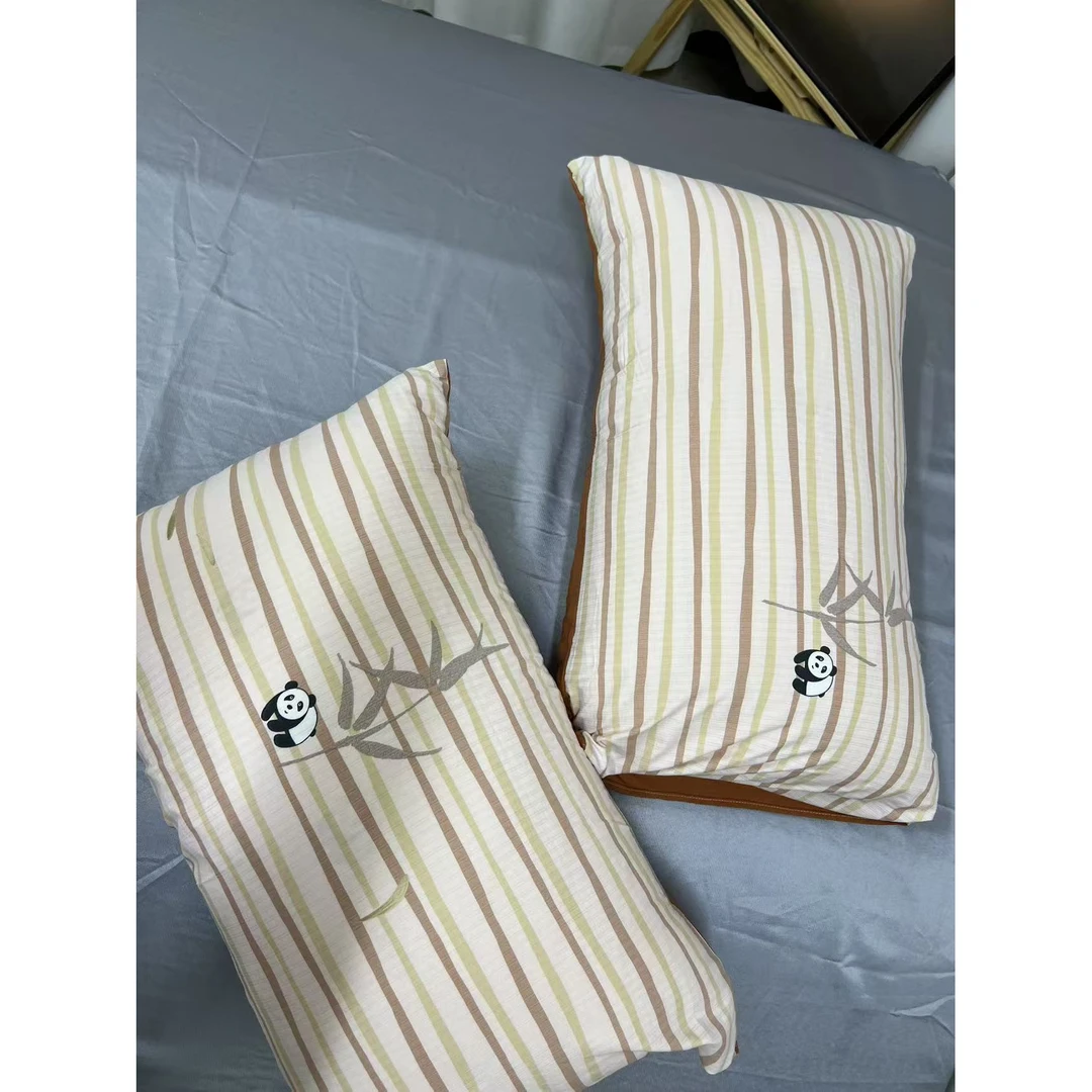 竹子熊猫-咖色亲肤柔软小竺棉48*74枕套一对