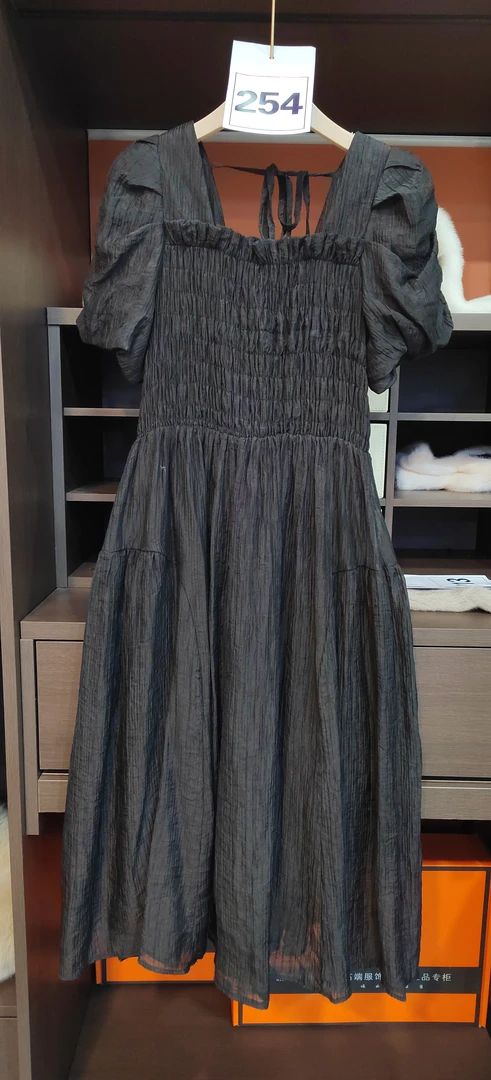 254夏季通勤黑色裙子时尚宽松高腰春季百褶百搭半身裙气质连衣裙