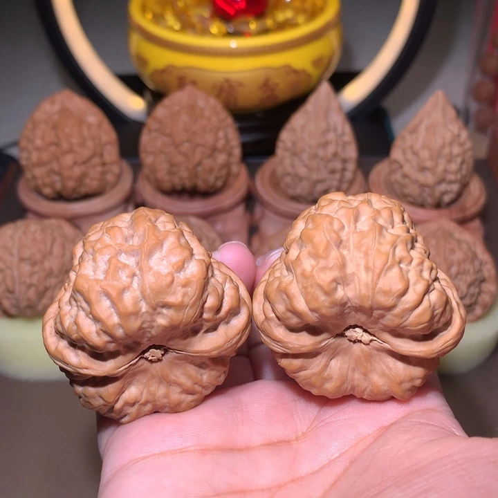 文玩核桃把件蛤蟆头