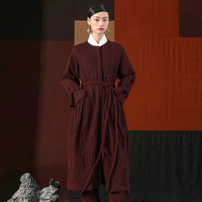 界内界外设计感廓形浮雕棉毛宽松系带长款连衣裙风衣外套J43D7104