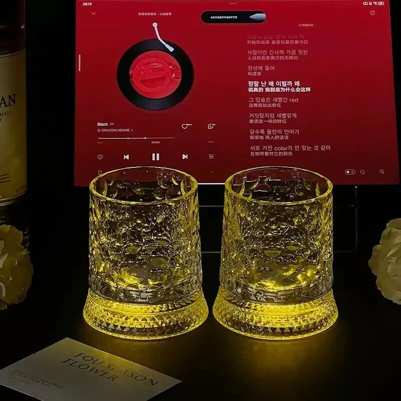 【送发光灯】发光旋转威士忌酒杯高颜值转转解压酒杯不倒翁酒杯TTT