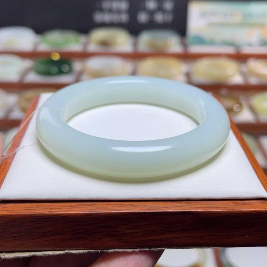 【闪购商品】和田玉手镯未镶嵌用****4