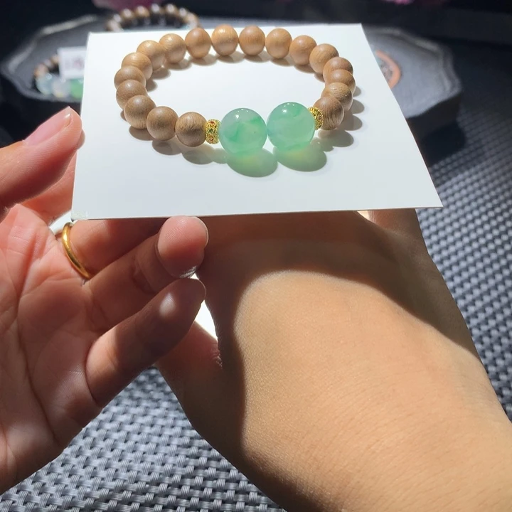 散珠翡翠苹果绿卡12