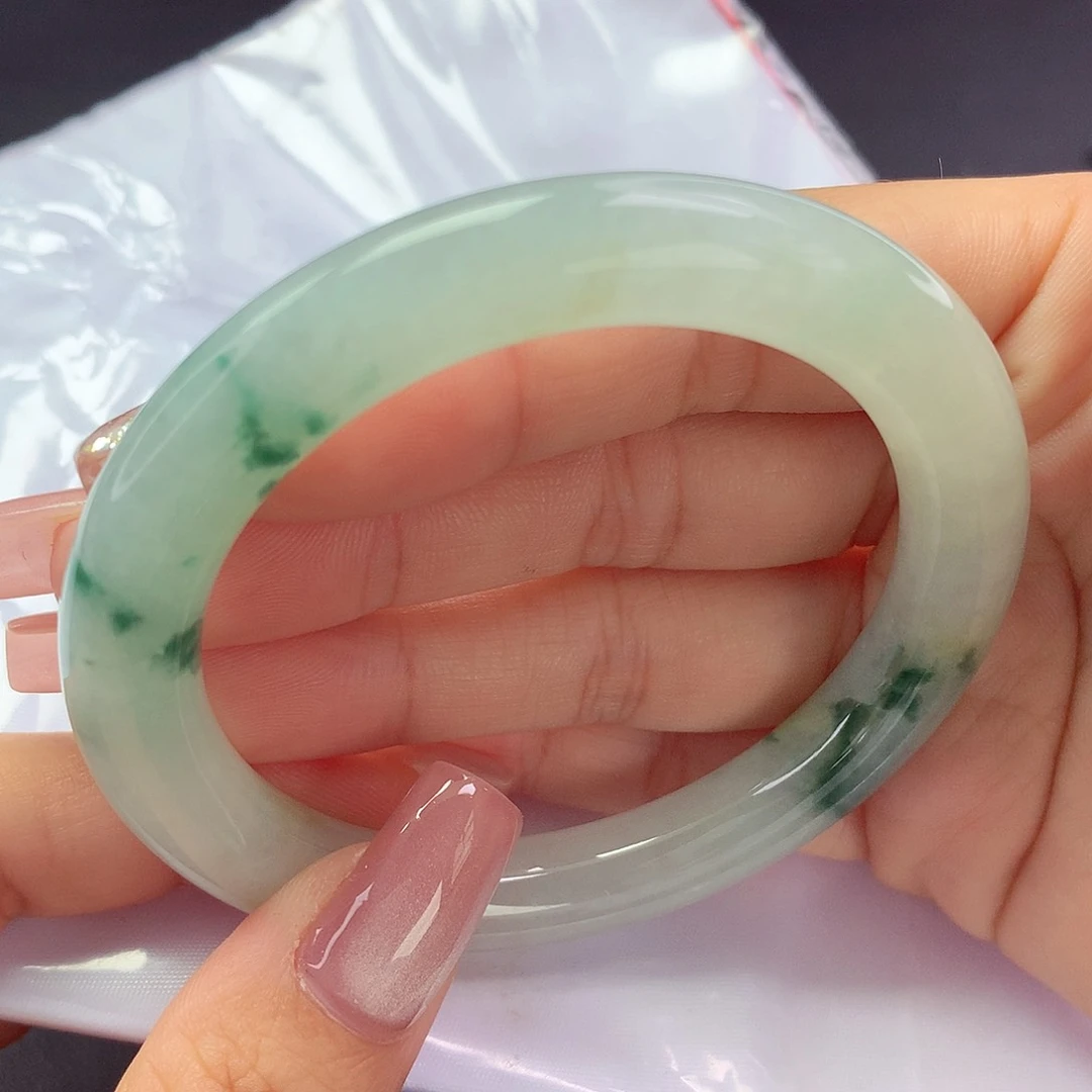 【闪购商品】翡翠手镯未镶嵌a 065800