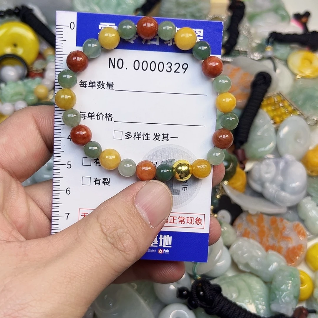 翡翠未镶嵌颈饰hhh