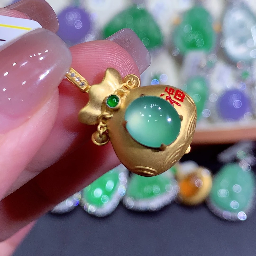 翡翠18K金镶嵌吊坠(不含链)