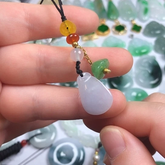 颈饰未镶嵌翡翠手机挂