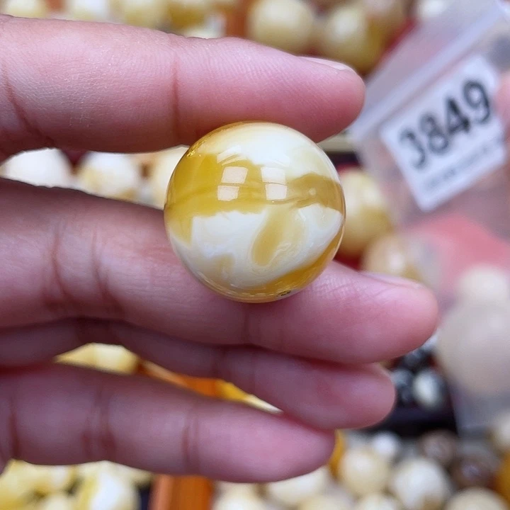 蜜蜡未镶嵌珠宝奇石冰片23