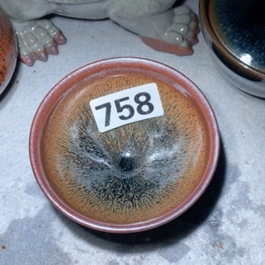 茶盏是因为一切不开心就