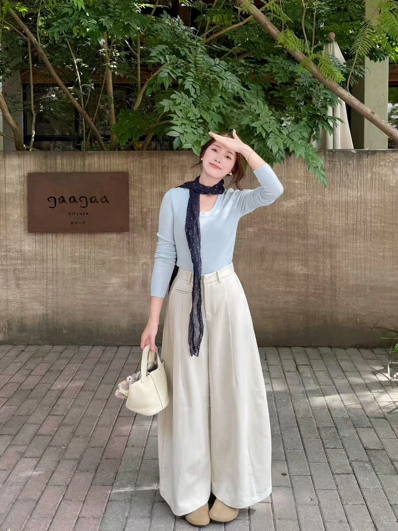 2025早秋新款韩系慵懒风气质小个子软糯蓝色针织上衣百搭直筒裤