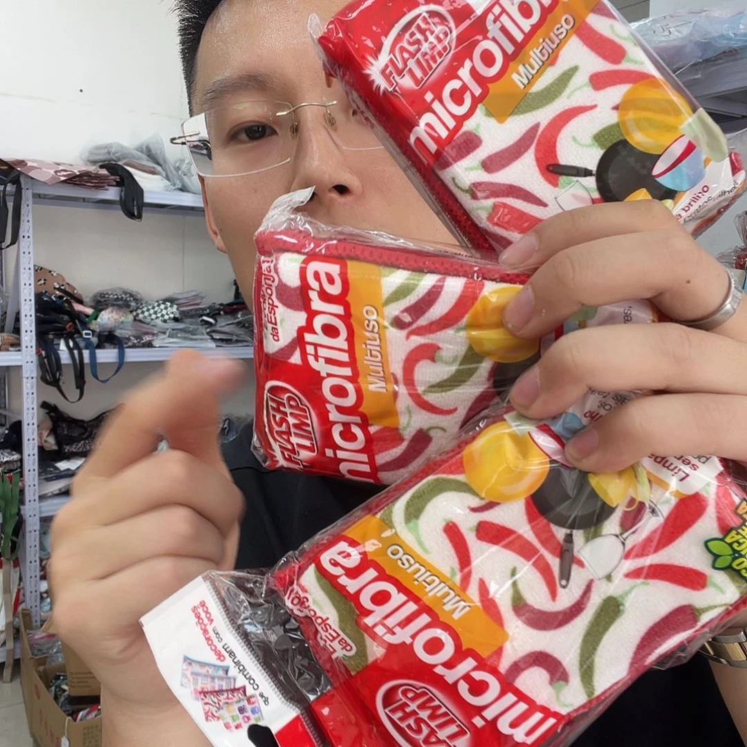 PU化妆包等各种产品和