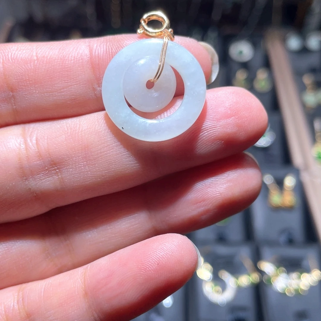 翡翠未镶嵌颈饰天然翡翠