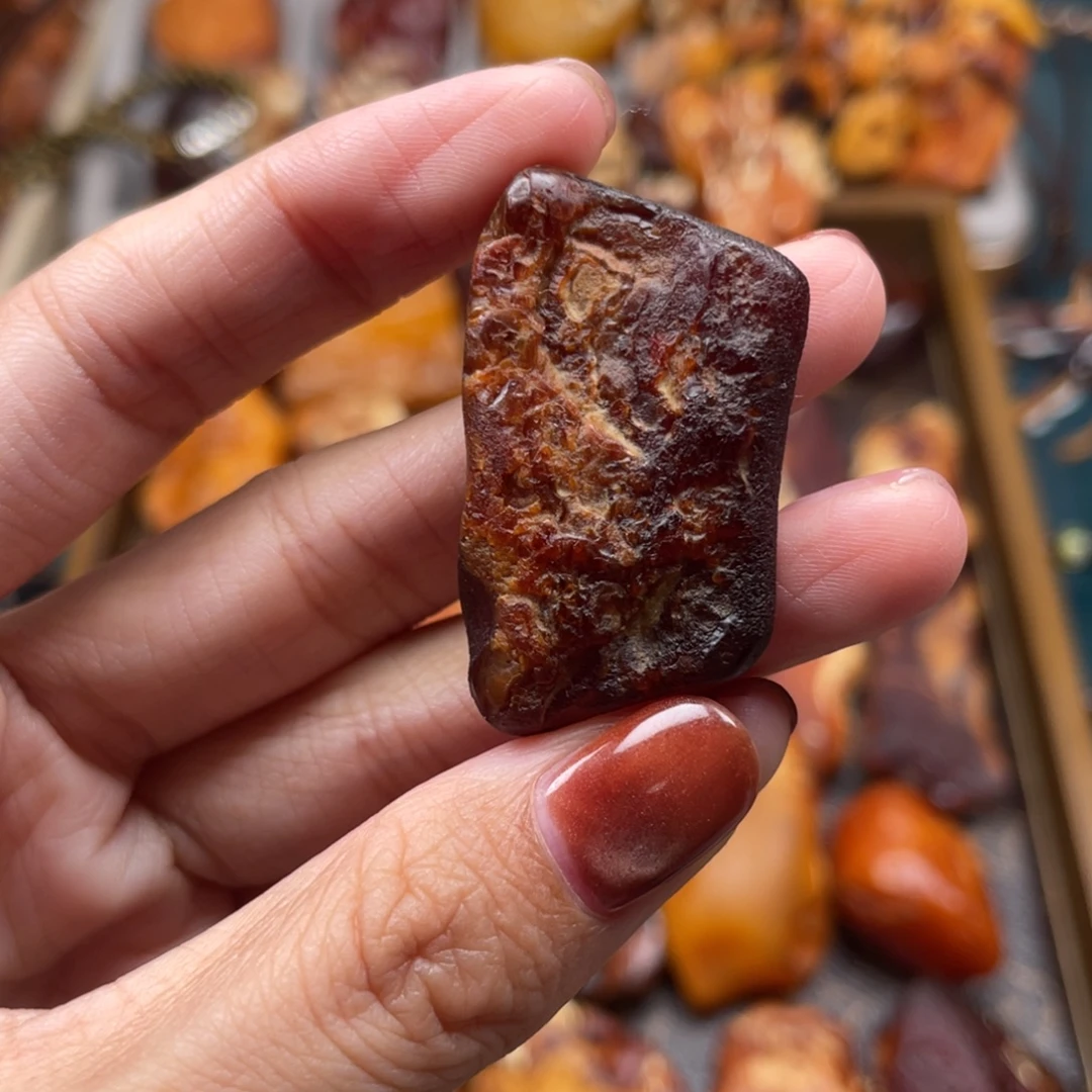 琥珀未镶嵌珠宝奇石